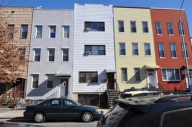 528 Leonard Street in Greenpoint