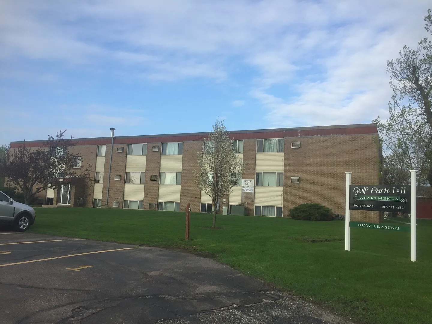 Golf Park Apartments — Photo 2