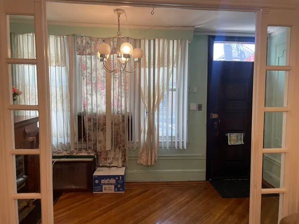 163 East 29th Street image 8 of 24