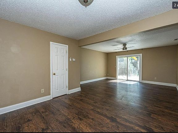 4th image of 262 Stefan Dr #10-C
