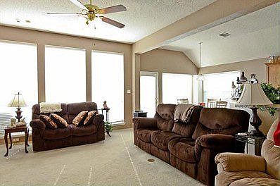 5th image of 6906 Lakehurst Ln