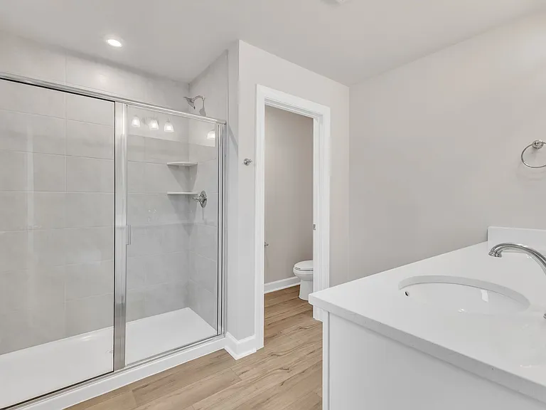 804 Montague Ave — Photo 27