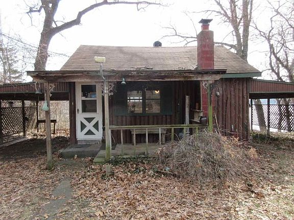 3rd image of 26032 Lakewood Dr