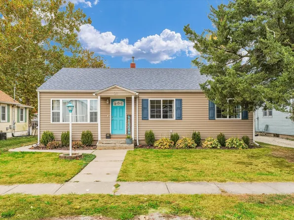 311 S Wood St, Gibson City, IL 60936