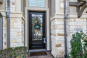 9522 Scanlan Heights Ln — Photo 3