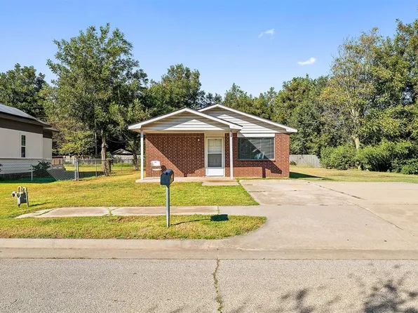 221 N L Ave, El Reno, OK 73036