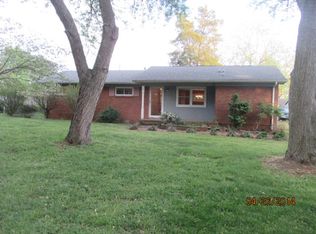 1028 Old Mountain View Rd, Mount Holly, NC 28120