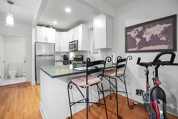 Rented by Keller Williams NYC | media 11