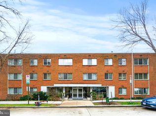 2710 Macomb St NW APT 302, Washington, DC 20008