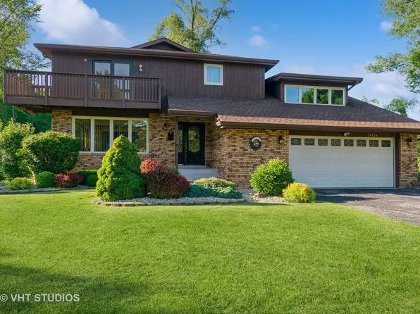 24224 S Timberline Trl, Crete, IL 60417