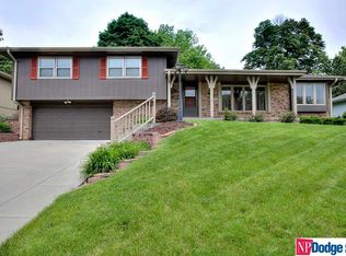 1412 S 136th St, Omaha, NE 68144