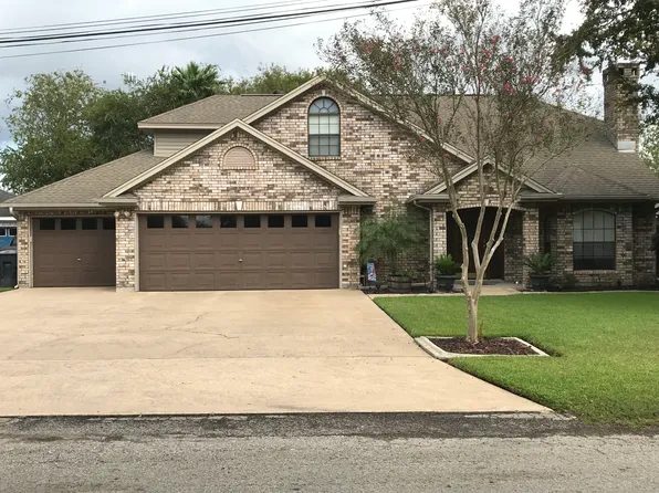 4720 Martha Ln, Groves, TX 77619