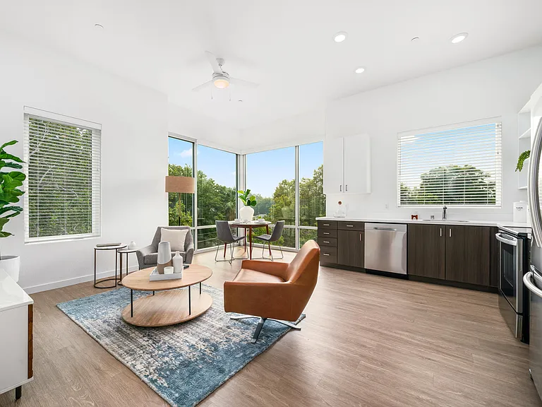 927 U St #301 — Photo 26
