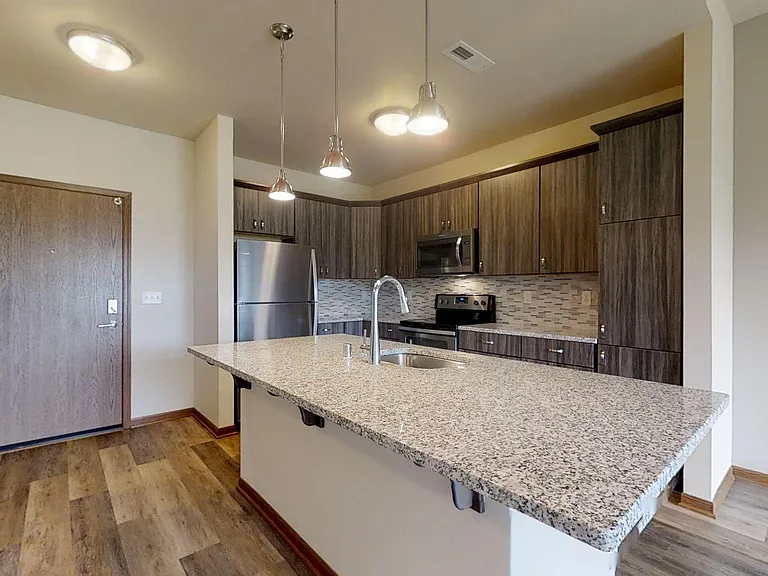 Saxony Village Apartments — Photo 16