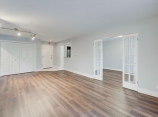 2323 S Goebbert Rd UNIT 109, Arlington Heights, IL 60005