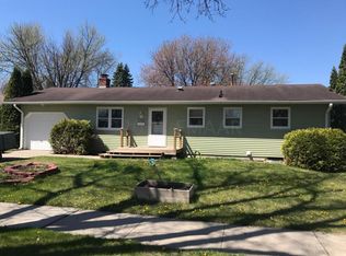 2942 3rd St N, Fargo, ND 58102