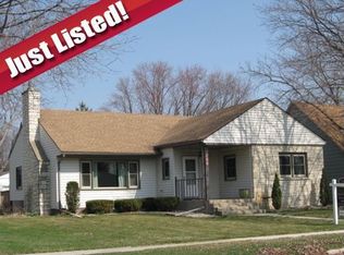 309 5th St, Waunakee, WI 53597