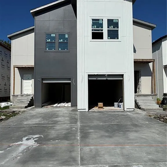 14031 Wales St — Photo 1