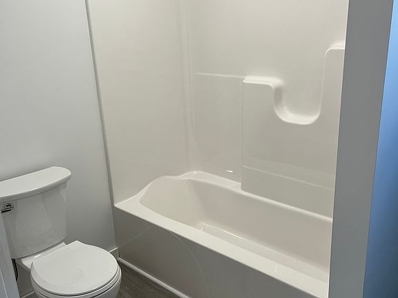 5th image of 57 S 2nd St #1