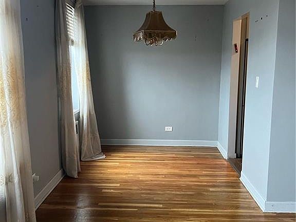 4th image of 735 Avenue W #40