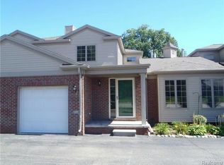 5880 N Newburgh Rd, Westland, MI 48185