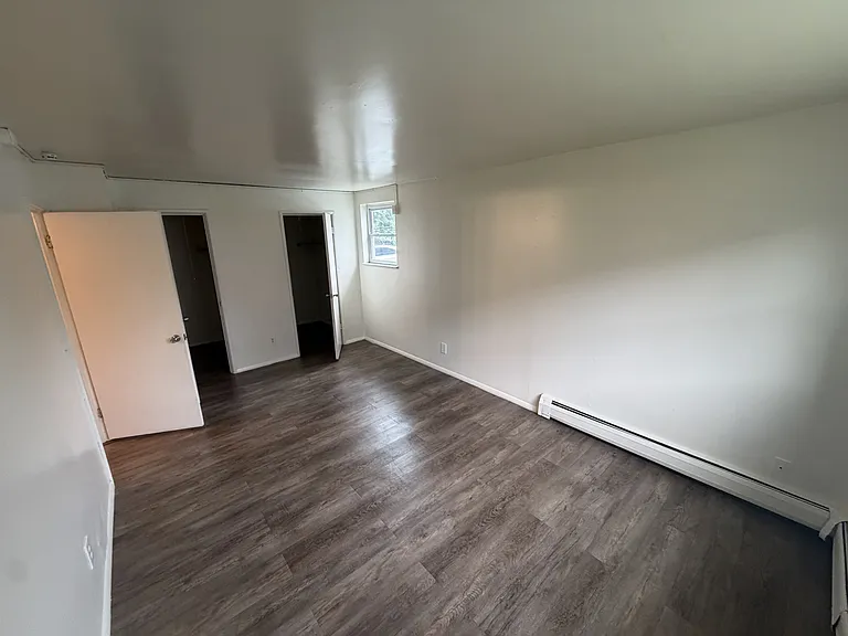2505 Harrison Ave #4 — Photo 5