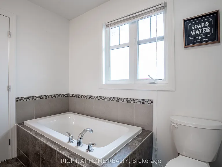 712 Brian Good Ave — Photo 22