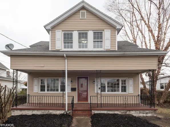 231 Charles St, Old Forge, PA 18518