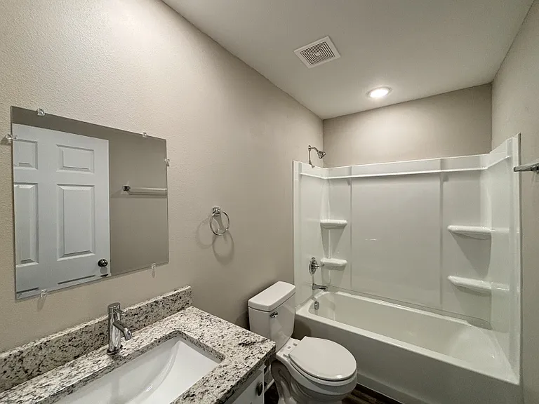 610 Gordon St #B — Photo 8