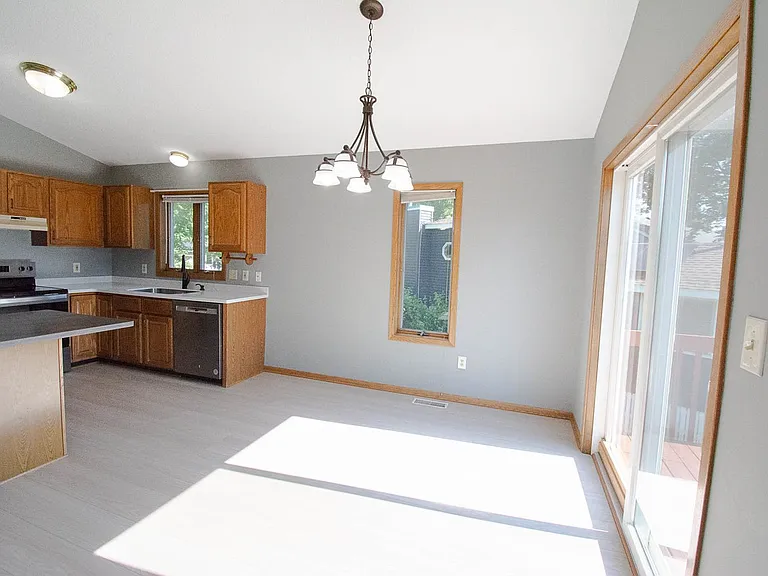 3536 Kelsey Ln SW — Photo 4