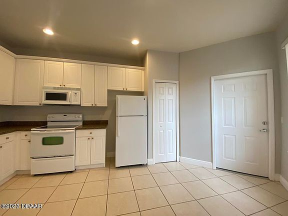 5th image of 240 Bauer Cir