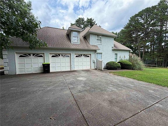 3rd image of 600 McGarity Rd