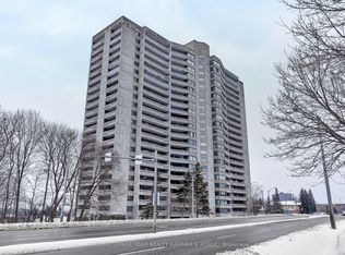 415 Greenview Ave #106, Ottawa, ON K2B 8G5