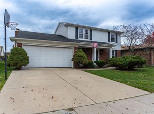 1380 Manton Blvd, Canton, MI 48187