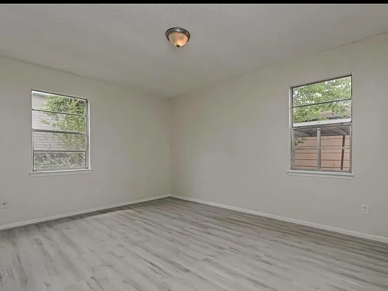 4222 Sevan St — Photo 6