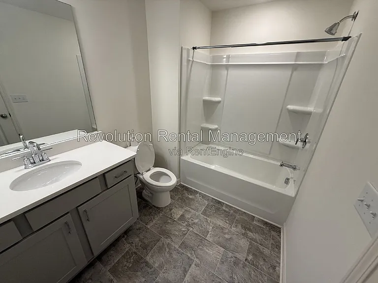 565 Morrow Ln SW — Photo 9