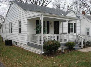 3002 Greenup Rd, Louisville, KY 40217