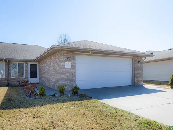 2111 Kingswood Cir, Lincoln, NE 68521