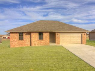 265 Town Loop, Marshfield, MO 65706