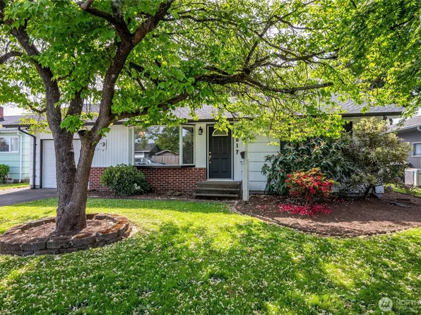 2017 28th Ave, Longview, WA 98632