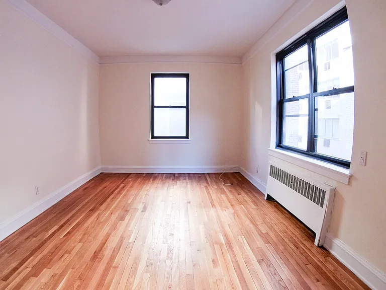17 E 67th St #5E — Photo 12