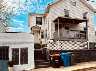 6 Springdale Ave, Meriden, CT 06451