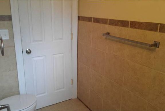 4th image of 905 White Bear Ave N APT 5