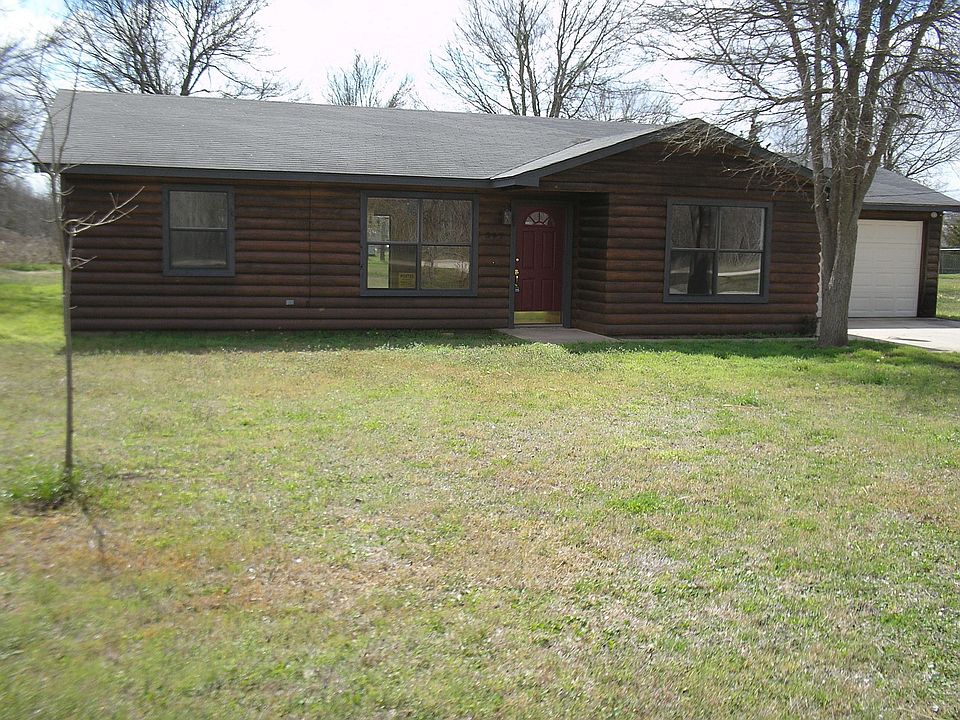 Log front--Huge yard
