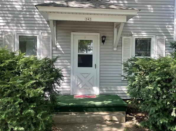 242 South Lincoln Street, Poynette, WI 53955