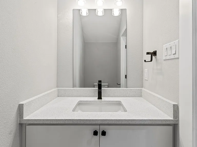 4709 Virginia Ave #4 — Photo 22