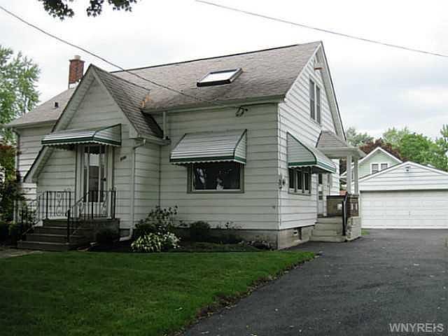 2nd image of 534 Chestnut St