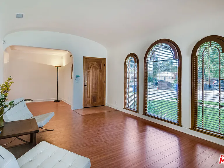 4264 Mildred Ave — Photo 3