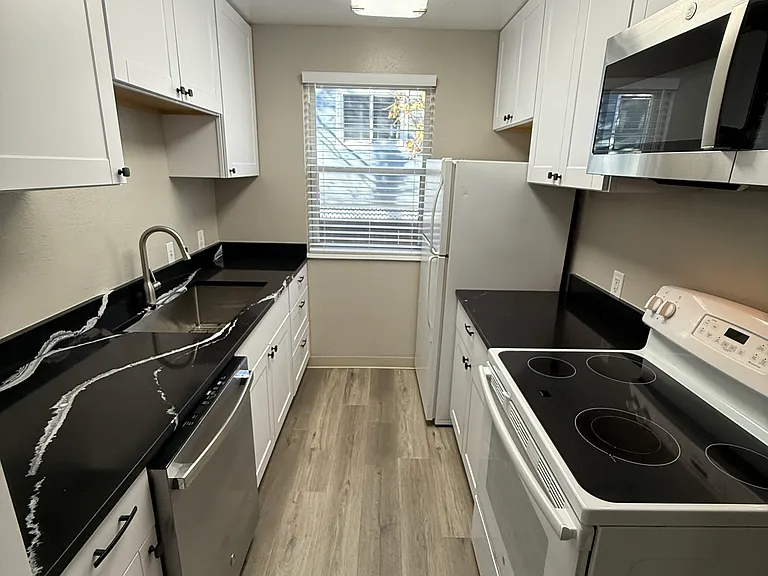 1111 Maxwell Ave #227 — Photo 9