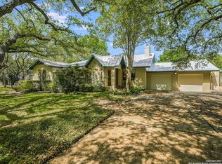 113 Dogwood Ln, Castle Hills, TX 78213